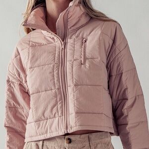 ULTRA LIGHTWEIGHT QUILTED WATER RESISTANT PACKABLE PUFFER CROPPED JACKET